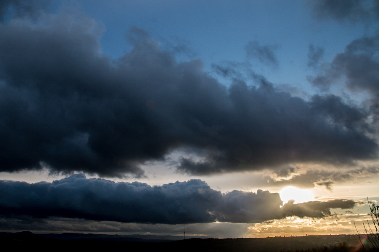 Mehr Wolken, als Sonne - Der Dezember startet spätherbstlich