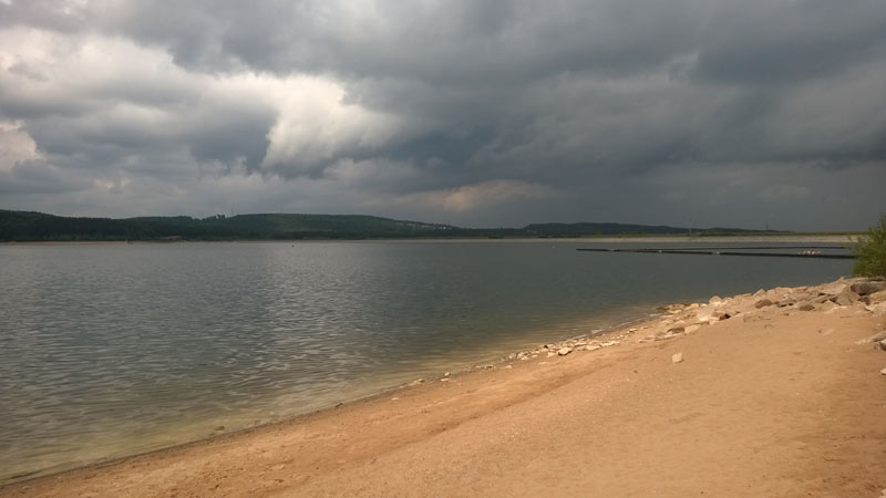 Wechselhaftes Wetter im Mai ist typisch, doch wie sieht es mit den Temperaturen aus?