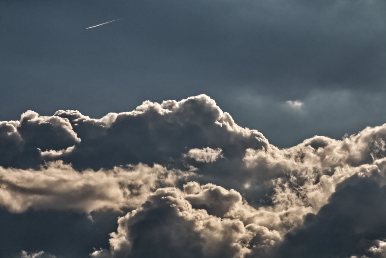 Unwetterartige Dauerniederschläge über den Alpenregionen