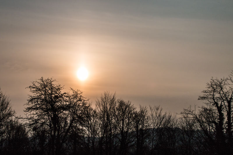 Vor allem die Nächte können kurz vor dem Osterfest noch eisig kalt werden - am kältesten ist meist zum Sonnenaufgang