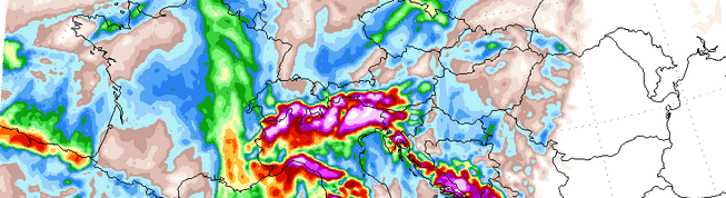 Unwetterartige Niederschläge über der Schweiz, Österreich und der Schweiz und über dem Süden von Deutschland langsam nachlassend.