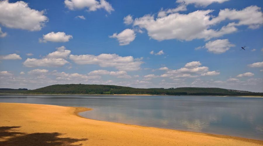 Der Juli zeigt sich kurzzeitig von seiner heißen und trockenen Seite - Badewetter!