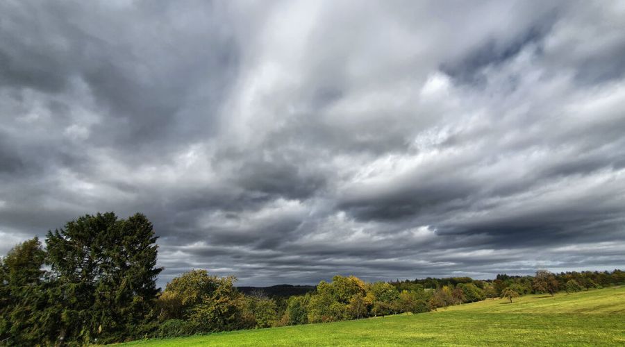 Der Herbst zögert noch, der Sommer dominiert - doch wir lange noch?