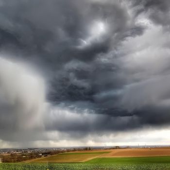 Zusammenbruch des Polarwirbels - chaotisches und turbulentes Wetter im April? © Martin Bloch