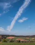 Das Wetter zeigt sich sommerlich, mancherorts vielleicht auch hochsommerlich, doch dann sorgt eine Unwetterfront für Abkühlung